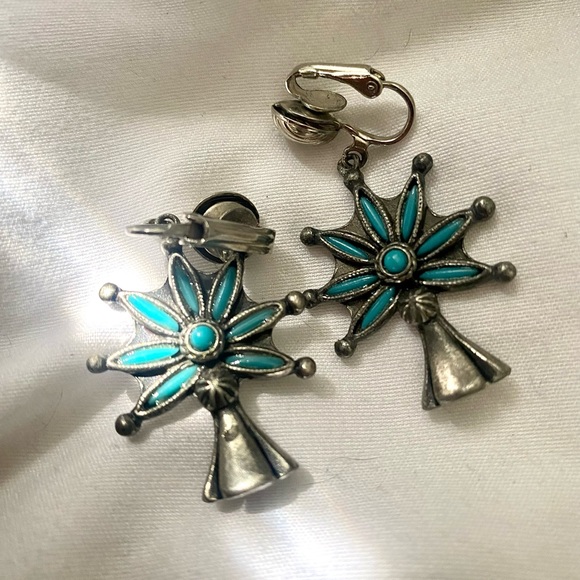 Vintage Zuni silver & turquoise starburst clip-on earrings - Picture 4 of 5